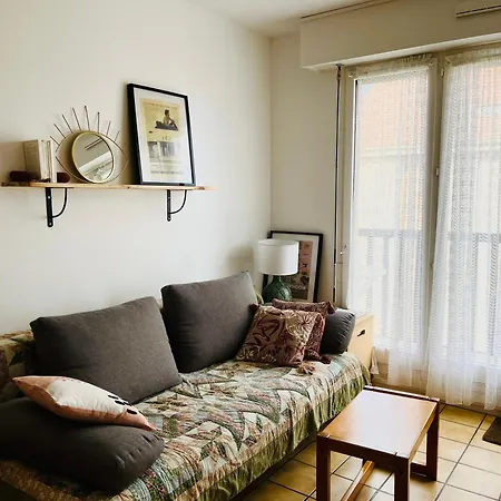 아파트 Cosy, Fully Renovated 2-room With Sea View 빌레쉬르메르